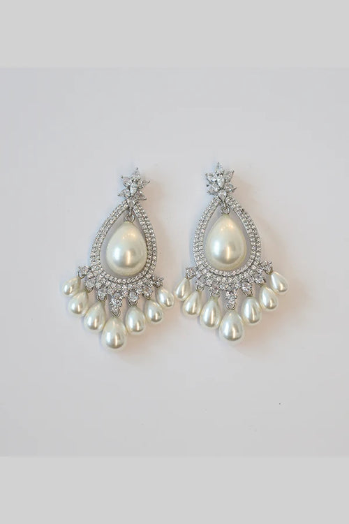 Timeless Pearl Earrings Zarcon With Pearls
