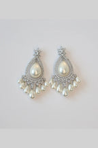 Timeless Pearl Earrings Zarcon With Pearls